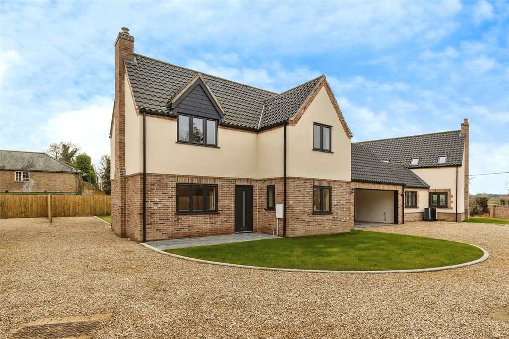 Property photo 1 of 19 The Mere - Plot 2