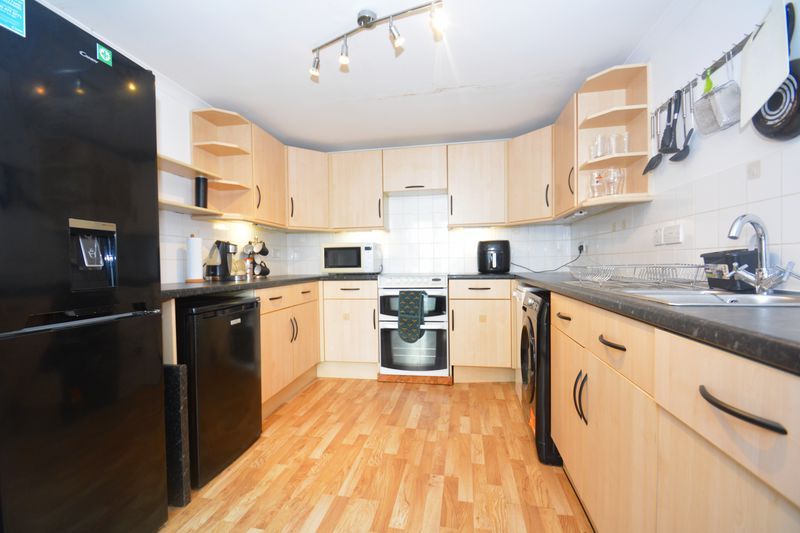 Property photo 2 of 13 Photo 12