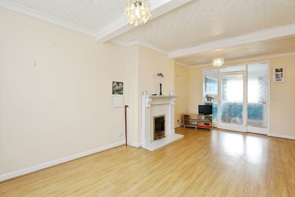 Property photo 2 of 19 Pbox-Img.Jpg