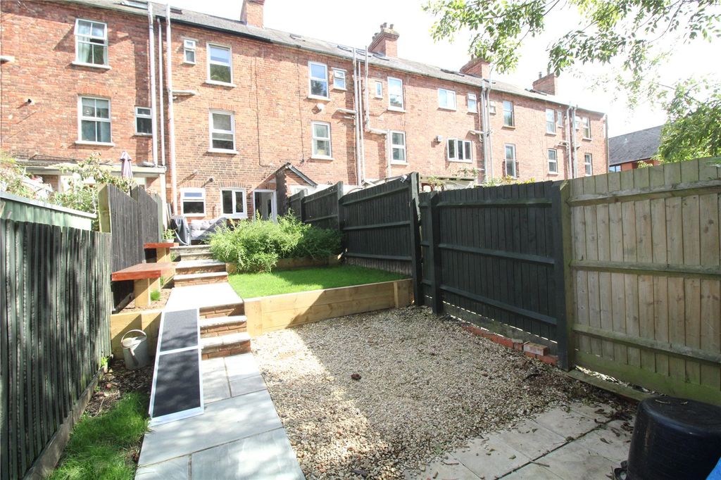 Property photo 3 of 19 Picture No. 12
