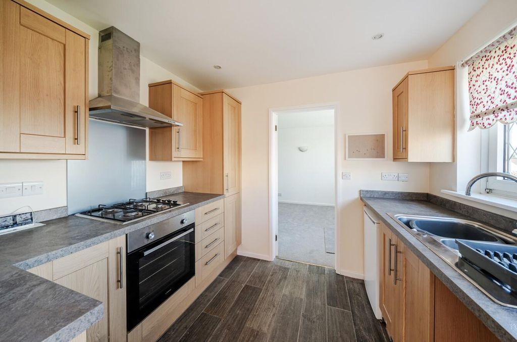 Property photo 3 of 17 1466775-8-6A15F365F07F7.Jpg