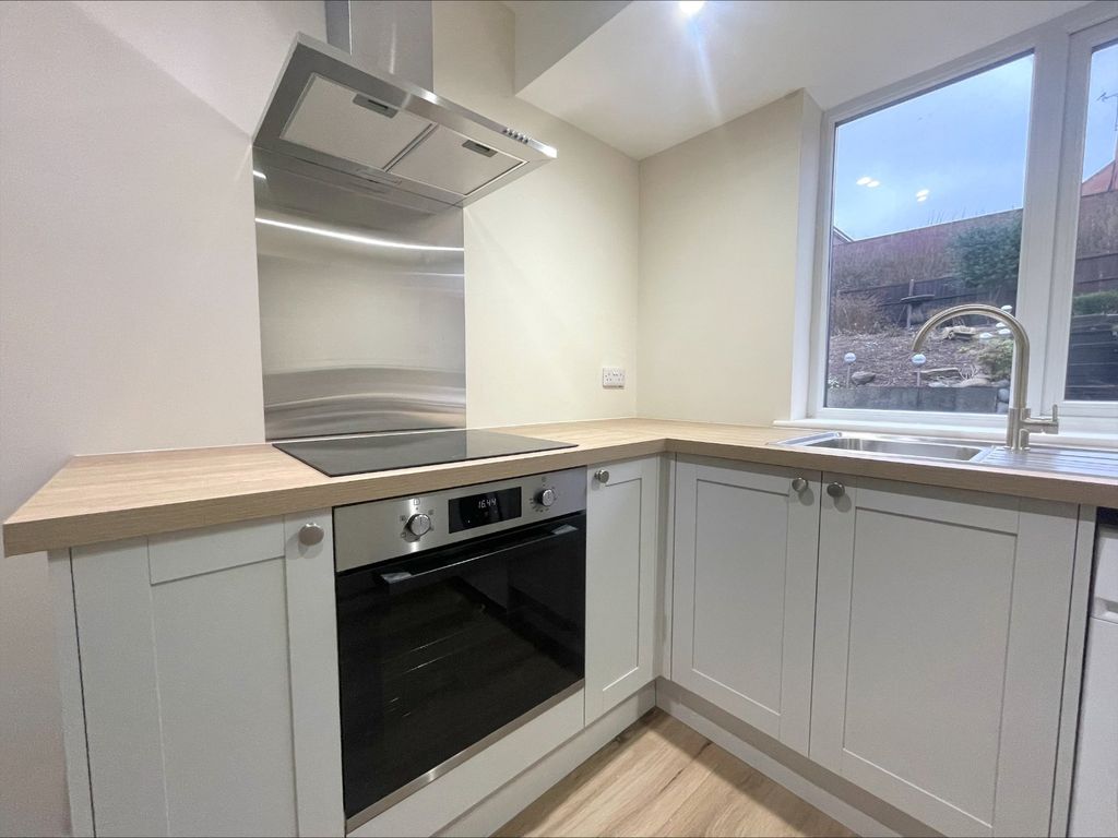 Property photo 3 of 19 Picture No. 04