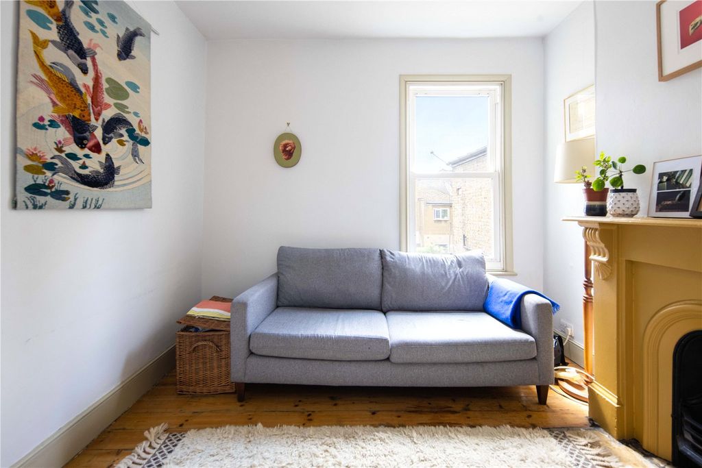 Property photo 3 of 14 Living Area