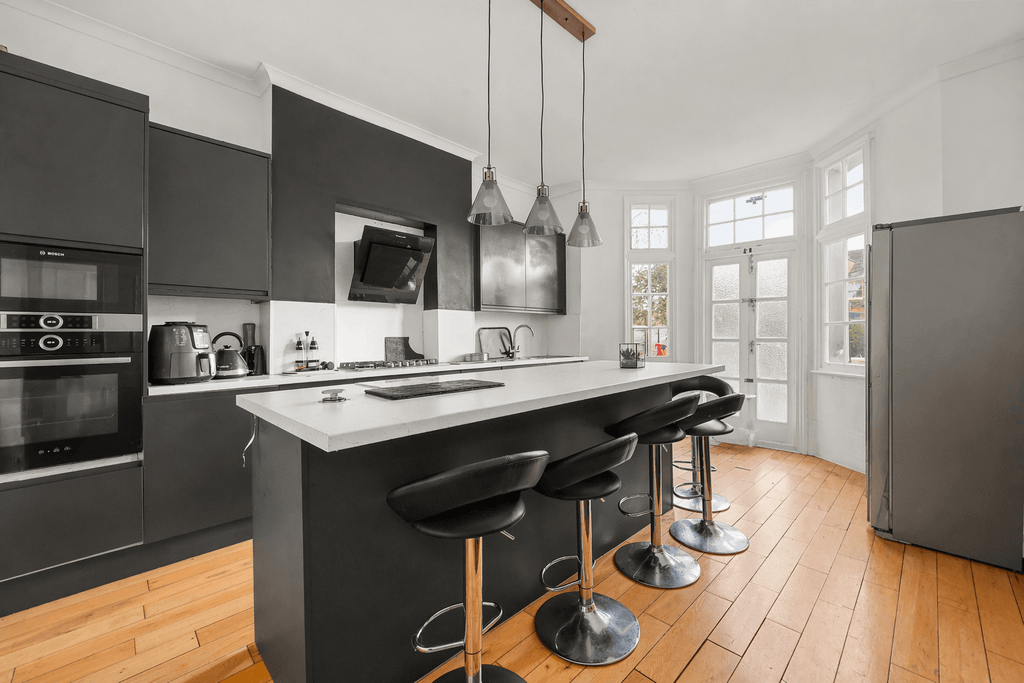 Property photo 2 of 24 Gallery