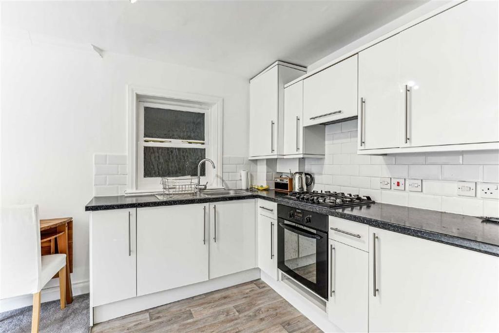 Property photo 3 of 4
