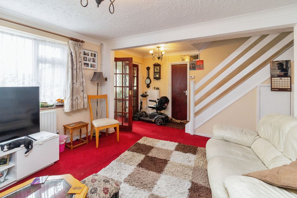 Property photo 3 of 20 A06A0951