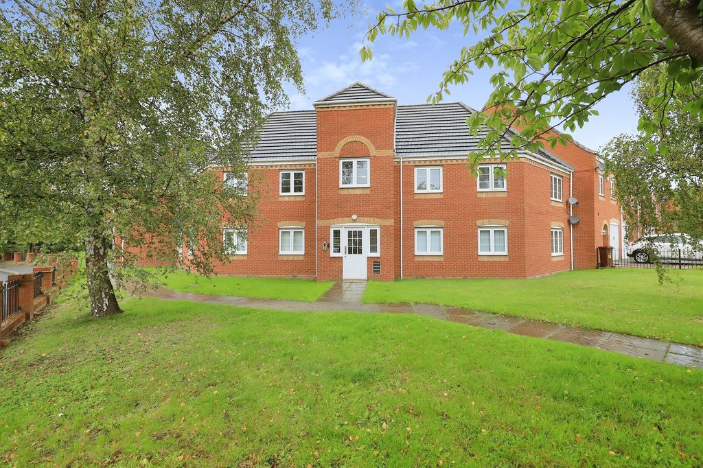 Property photo 1 of 12