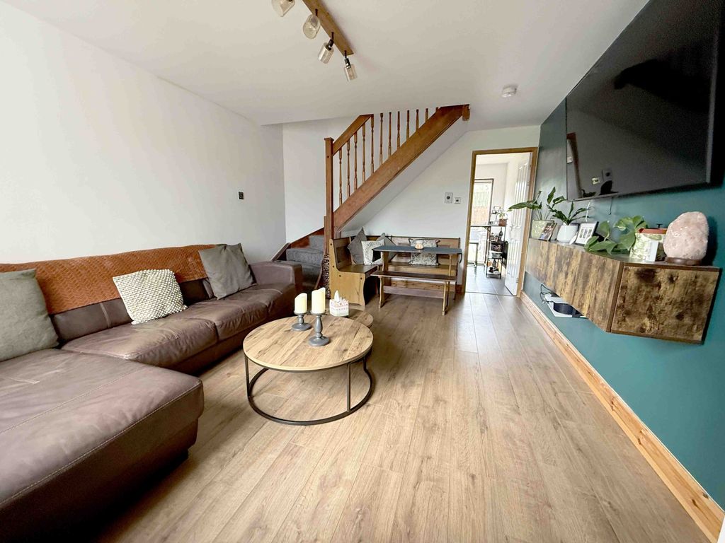 Property photo 2 of 11 Gallery