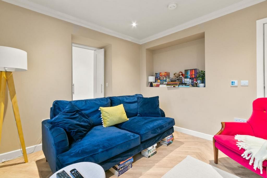 Property photo 3 of 32