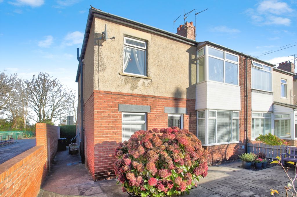 Property photo 1 of 13 Front View