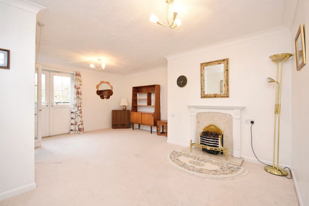 Property photo 2 of 15