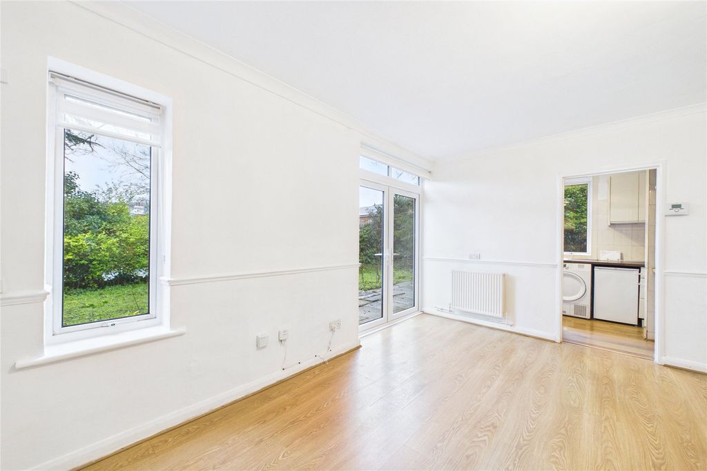 Property photo 3 of 8 Picture No. 07