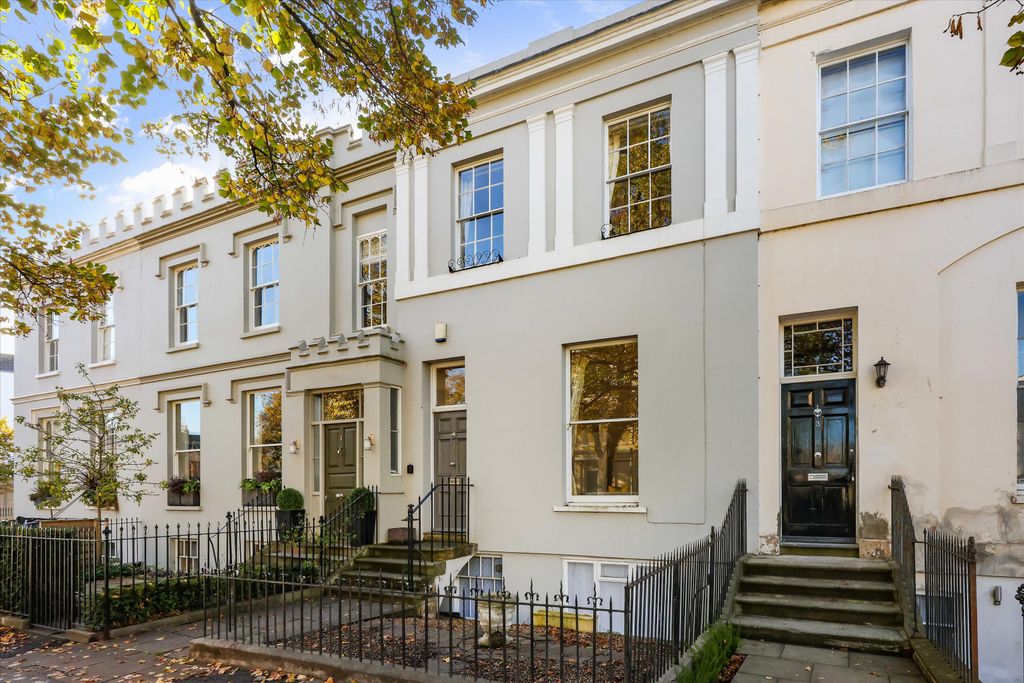 Property photo 2 of 29 Image