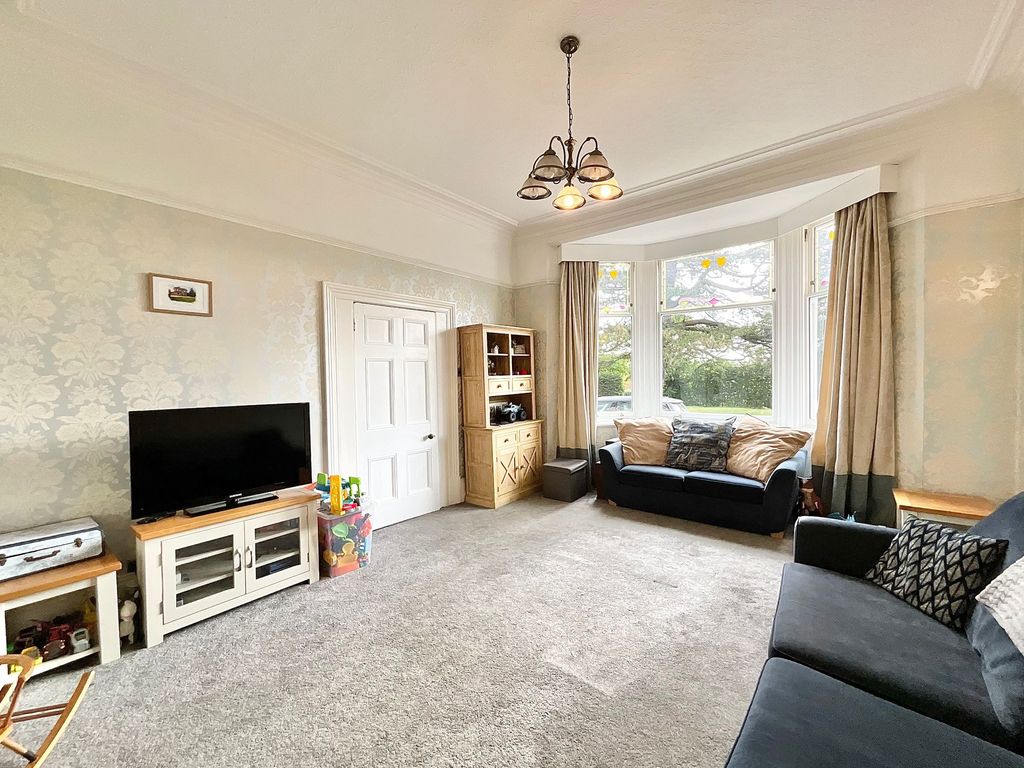 Property photo 2 of 50