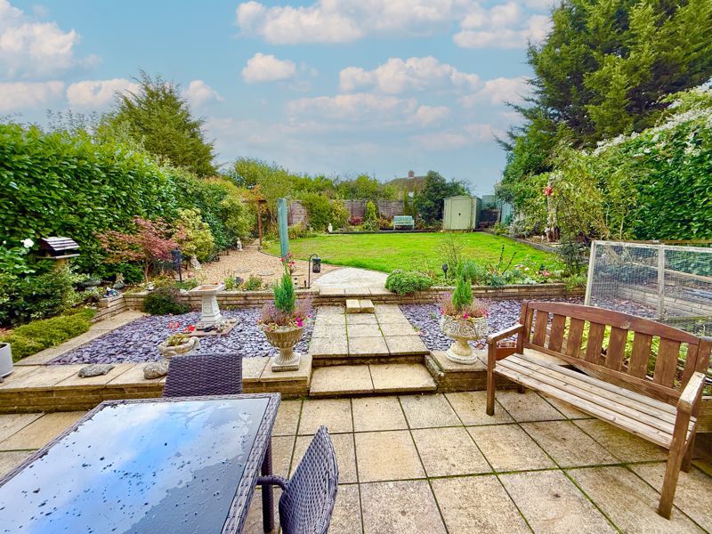 Property photo 1 of 17 Garden