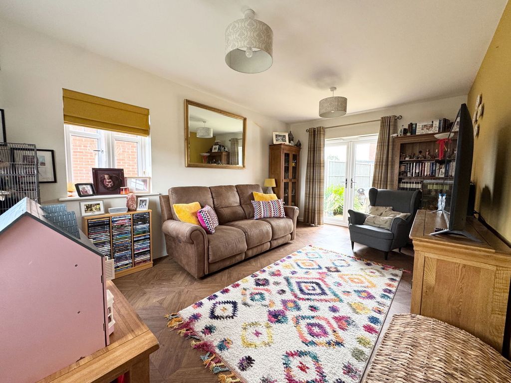 Property photo 2 of 22
