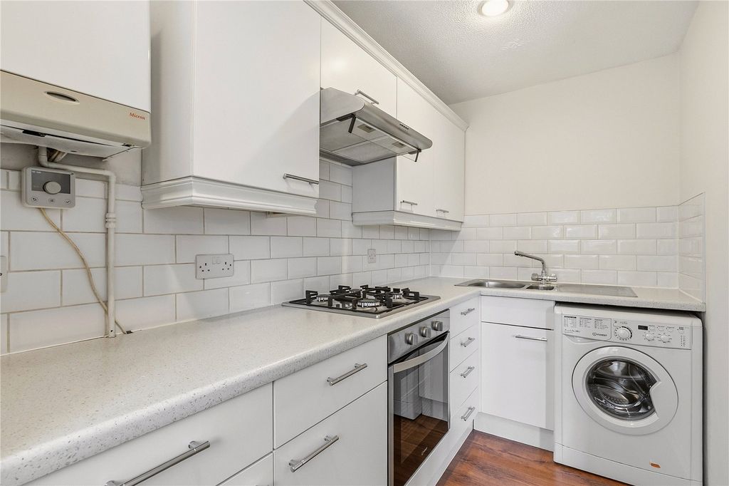 Property photo 3 of 7 Picture No. 25