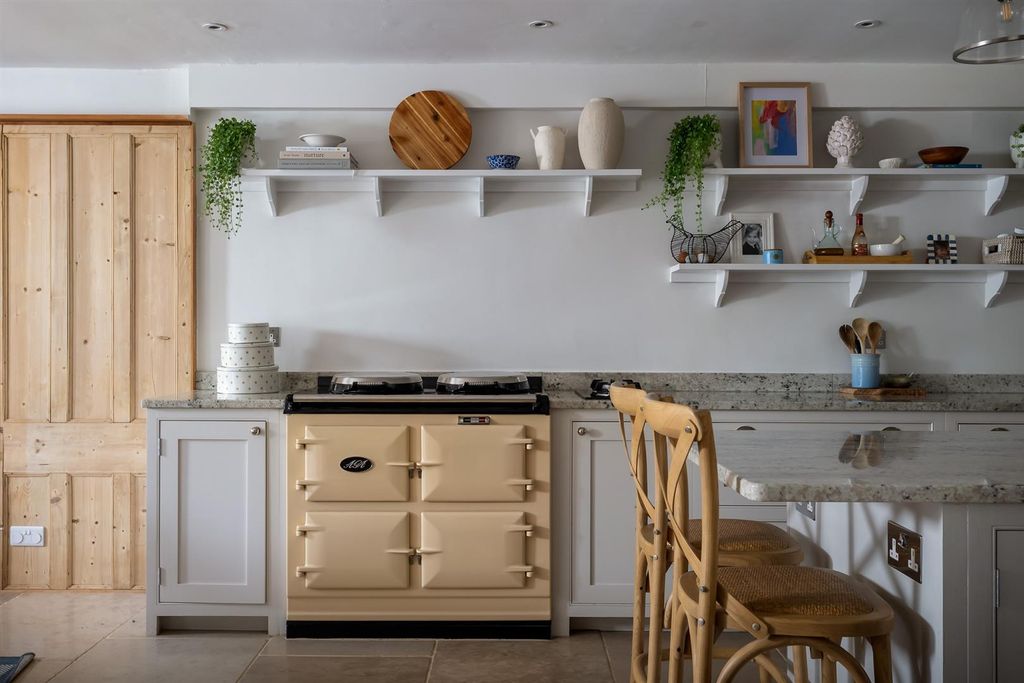 Property photo 3 of 29 12 - Church Cottage - Gl7 5Hx - Web.Jpg