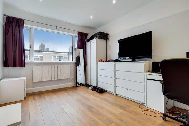 Property photo 3 of 8 Living Room