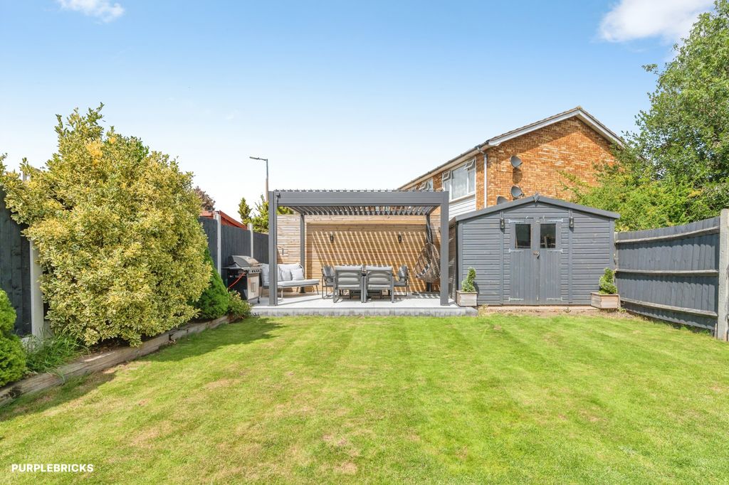 Property photo 2 of 19