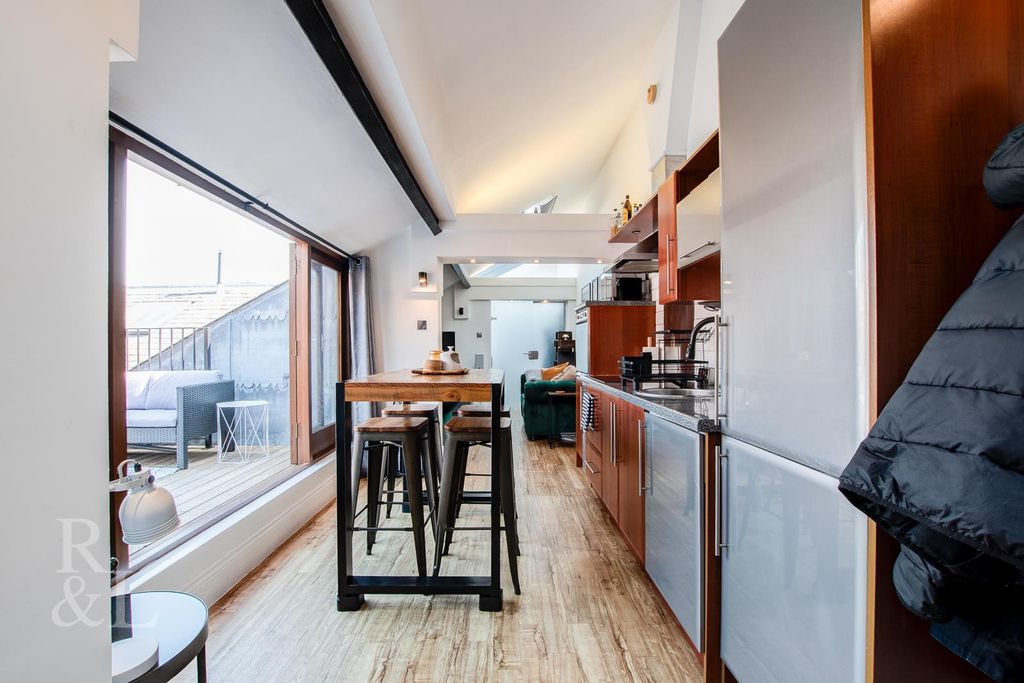 Property photo 3 of 16 B (13).Jpg