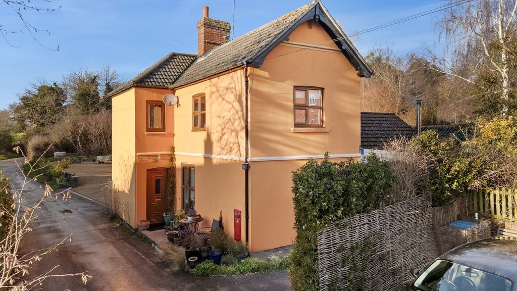 Property photo 1 of 20