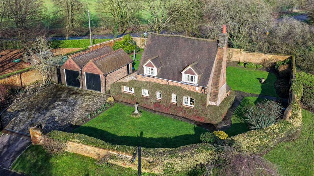 Property photo 2 of 23 White-Hart-Cottage-Drone-3.Jpg