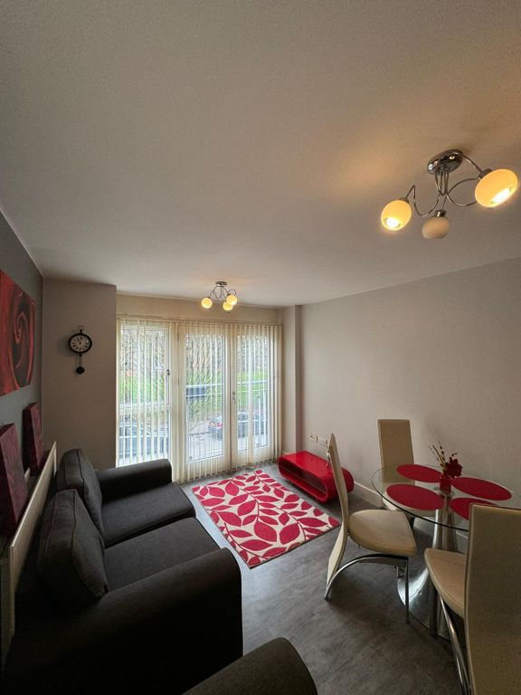 Property photo 1 of 8
