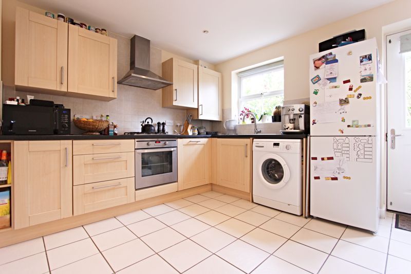 Property photo 2 of 13 Photo 12