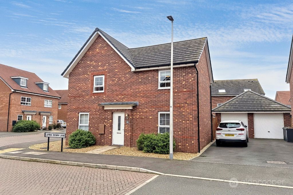 Property photo 1 of 14 4985011