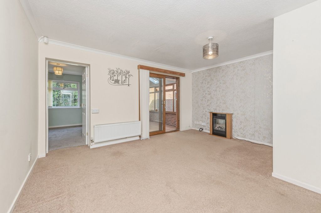 Property photo 3 of 12