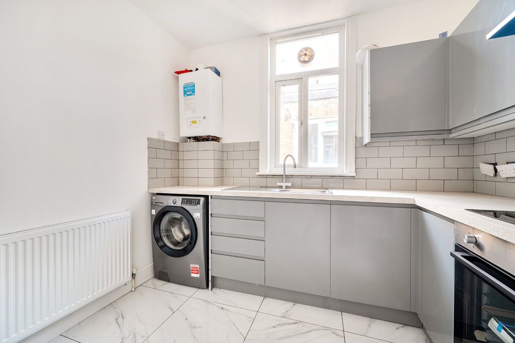 Property photo 1 of 17 Picture No. 07
