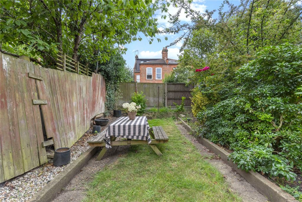 Property photo 3 of 15 Picture No. 16
