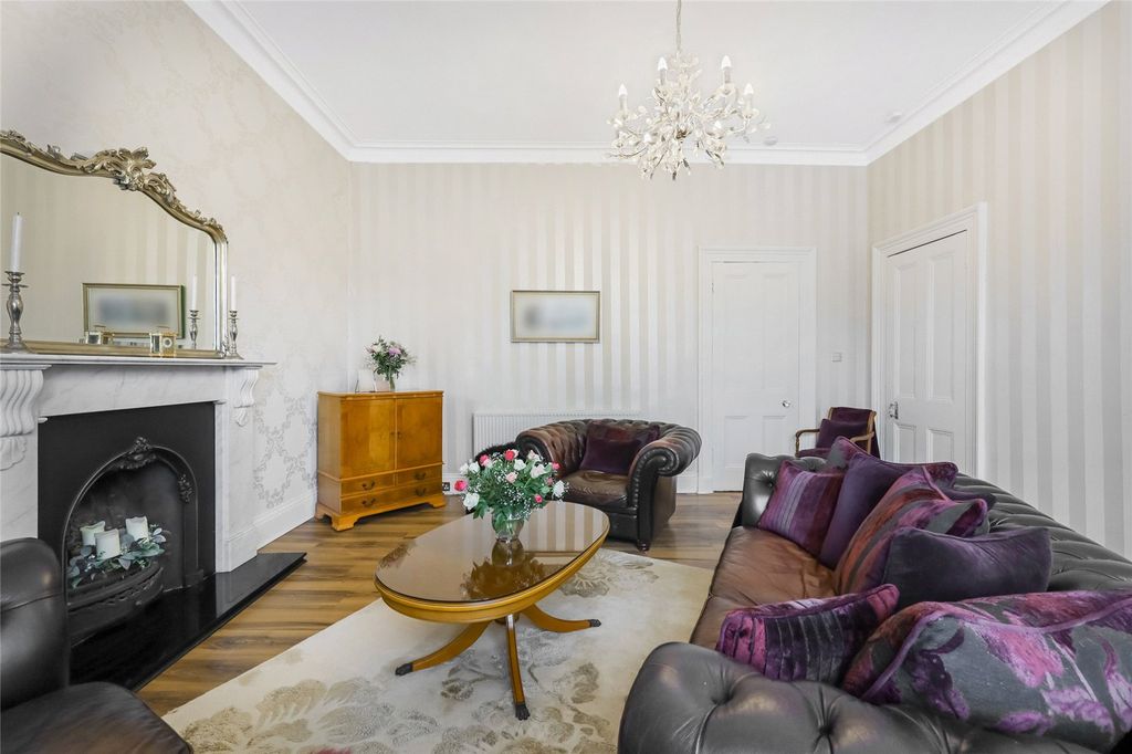 Additional image 13 of 4 bed flat for saleBrisbane Street, Greenock, Inverclyde PA16