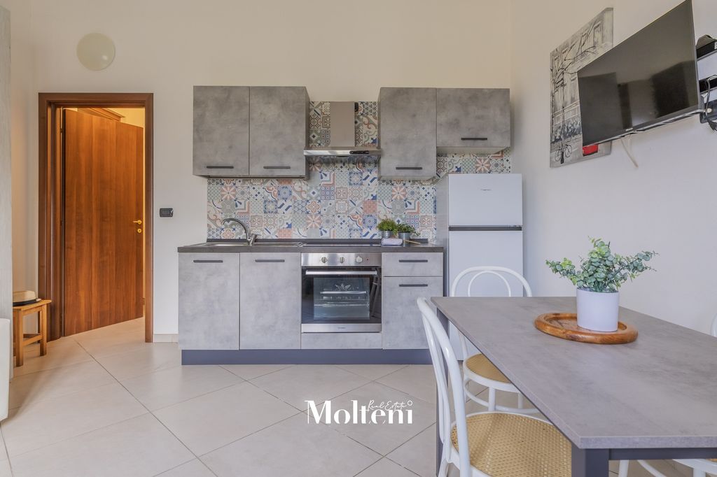 Property photo 3 of 44