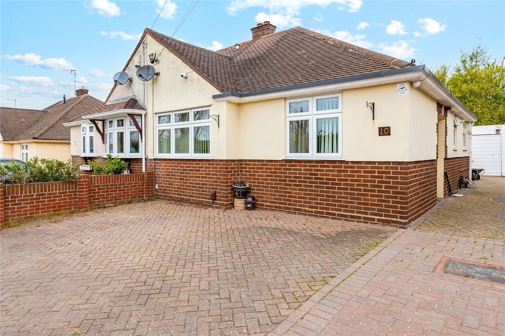 Property photo 3 of 13 Front