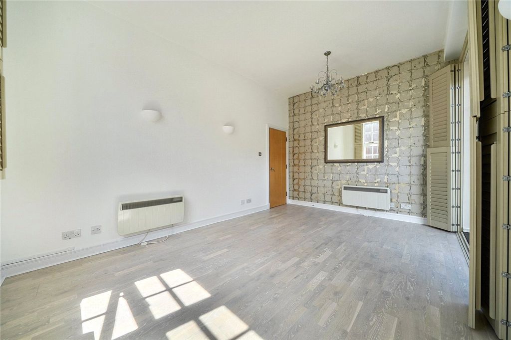 Property photo 3 of 13 Picture No. 26