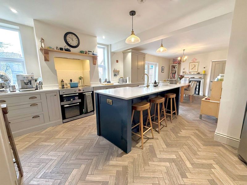 Property photo 3 of 20 Kitchen/Diner