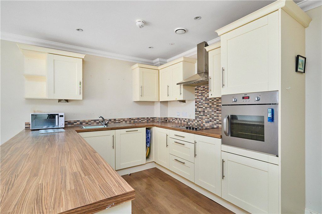 Property photo 2 of 16 Kitchen
