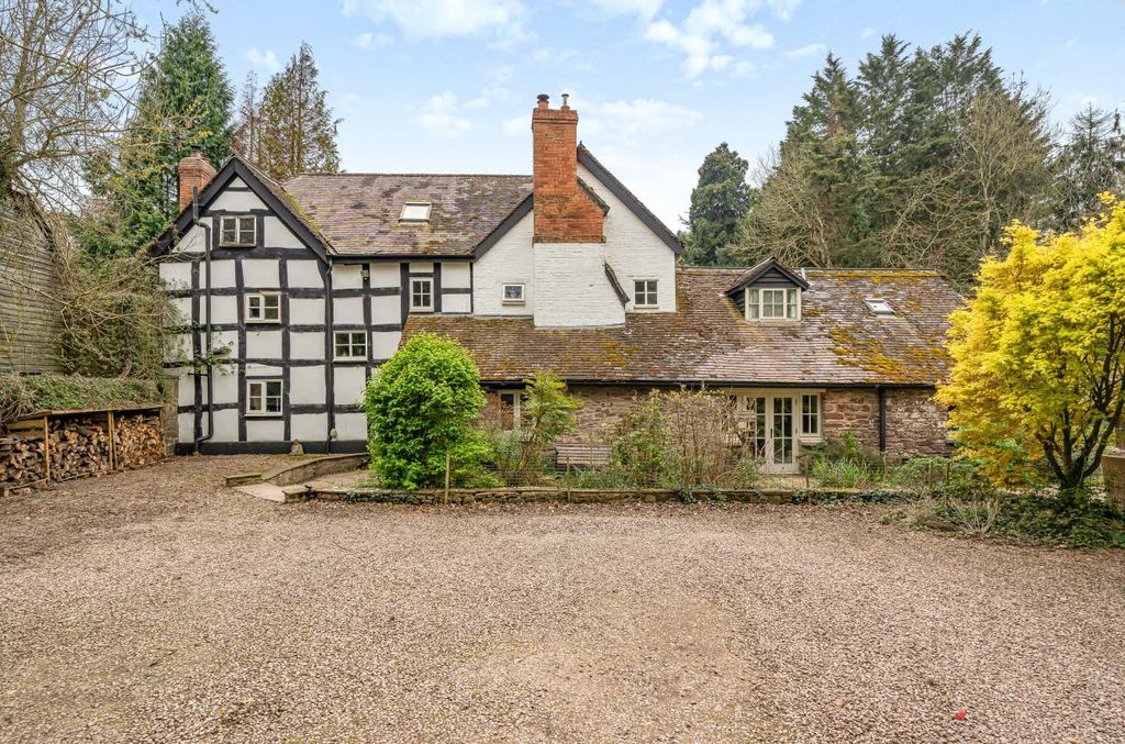 Property photo 1 of 22 967817 (1)