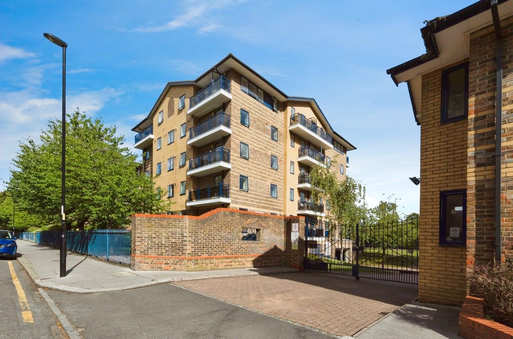 Property photo 1 of 17 Photo