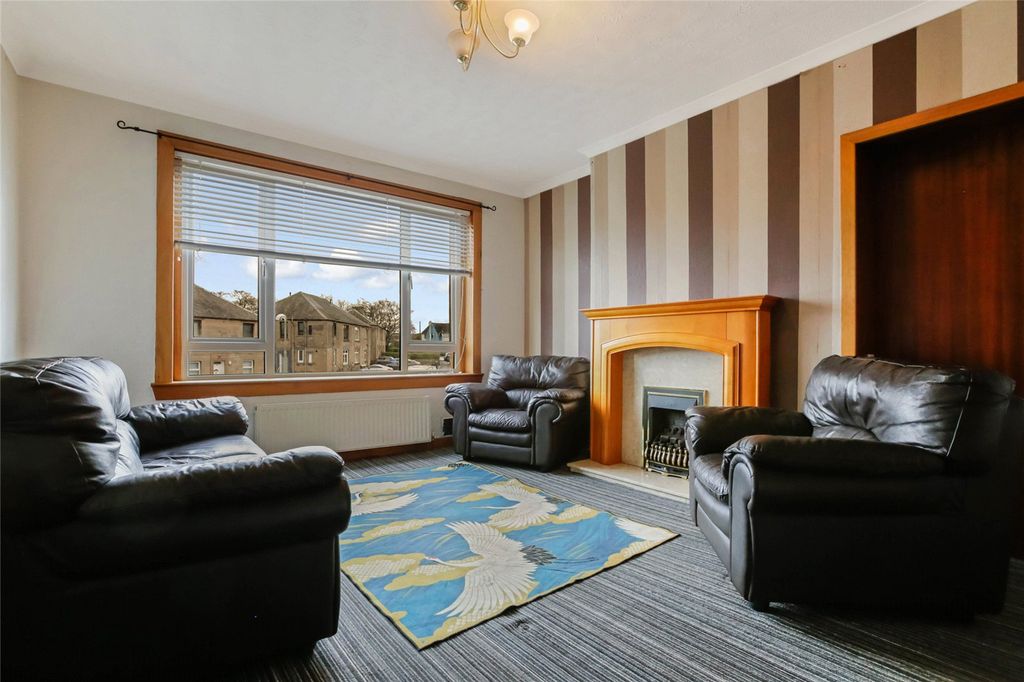 Property photo 2 of 19 Picture No. 03