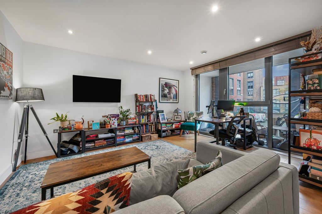 Property photo 2 of 10