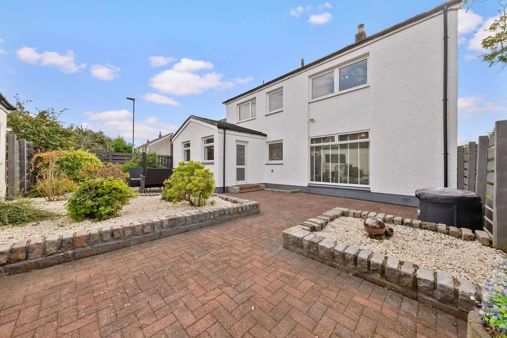 Property photo 2 of 48