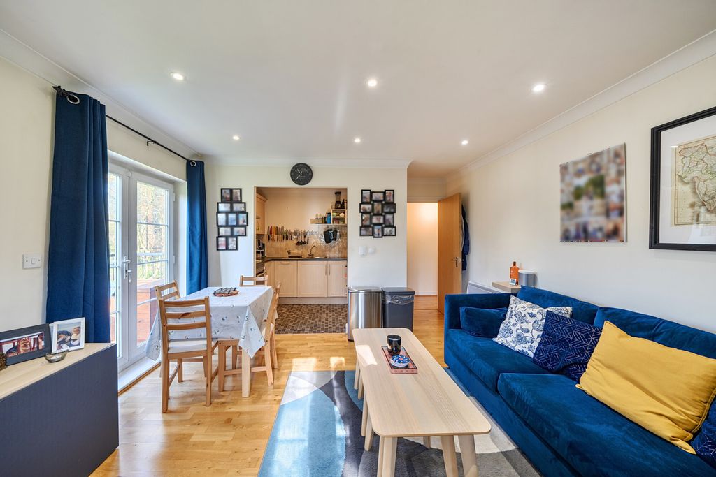 Property photo 3 of 20 1425743-14-69B973...