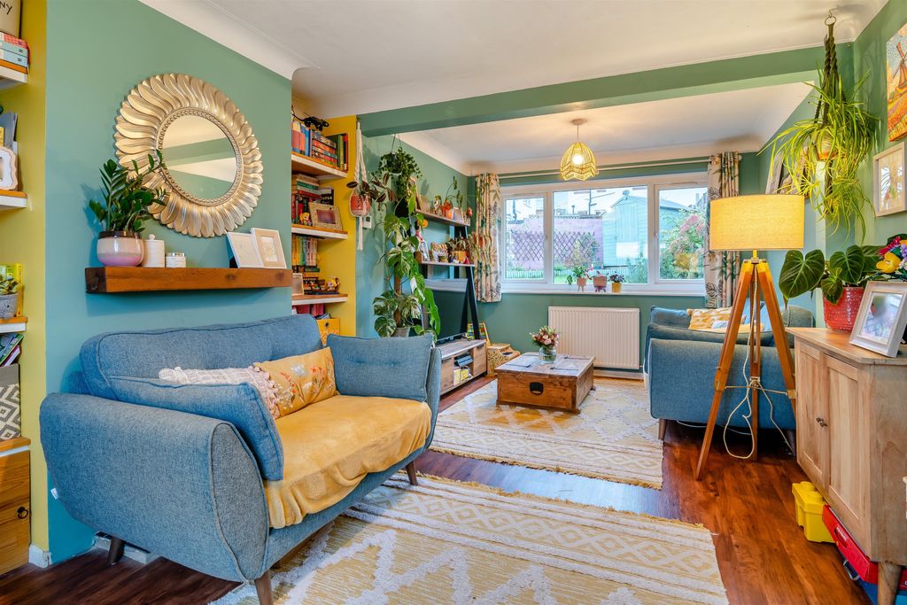 Property photo 1 of 22