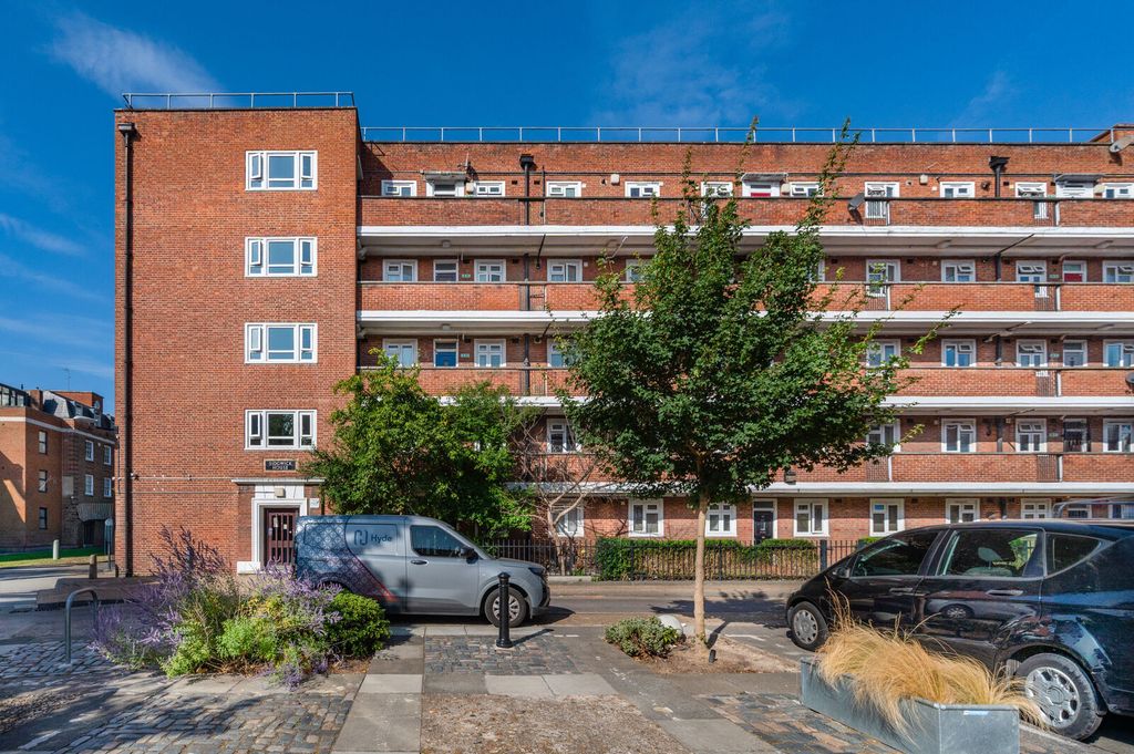 Property photo 1 of 10
