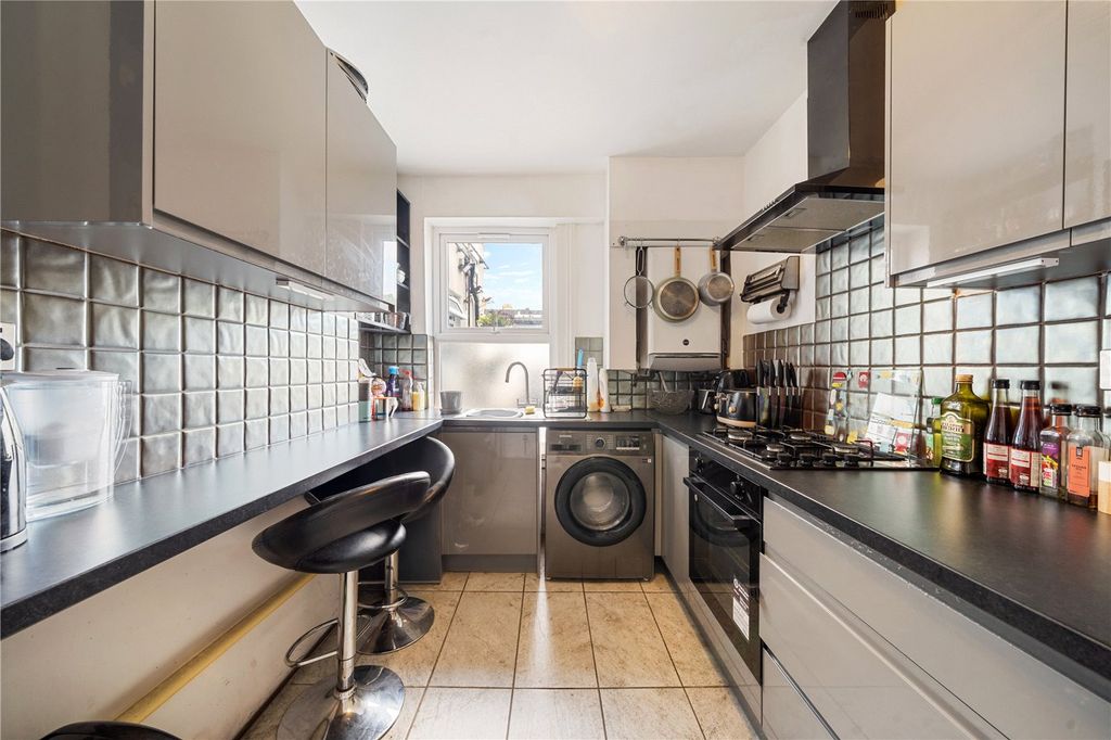 Property photo 2 of 11 Picture No. 06