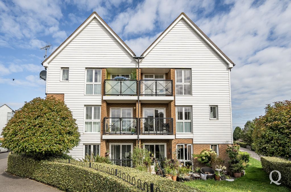 Property photo 1 of 24 51c363E7-Dafd-416...