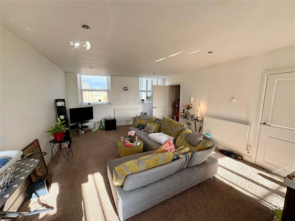 Property photo 2 of 11 Picture No. 09